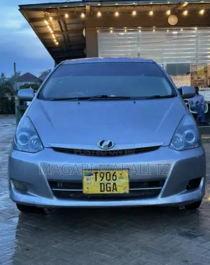 Toyota Wish 2004 Silver
