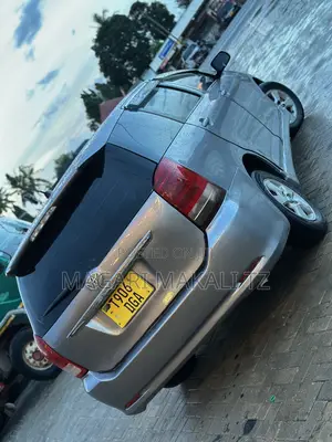 Toyota Wish 2004 Silver