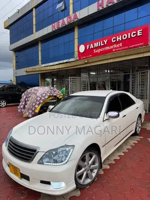 Toyota Crown 2006 White