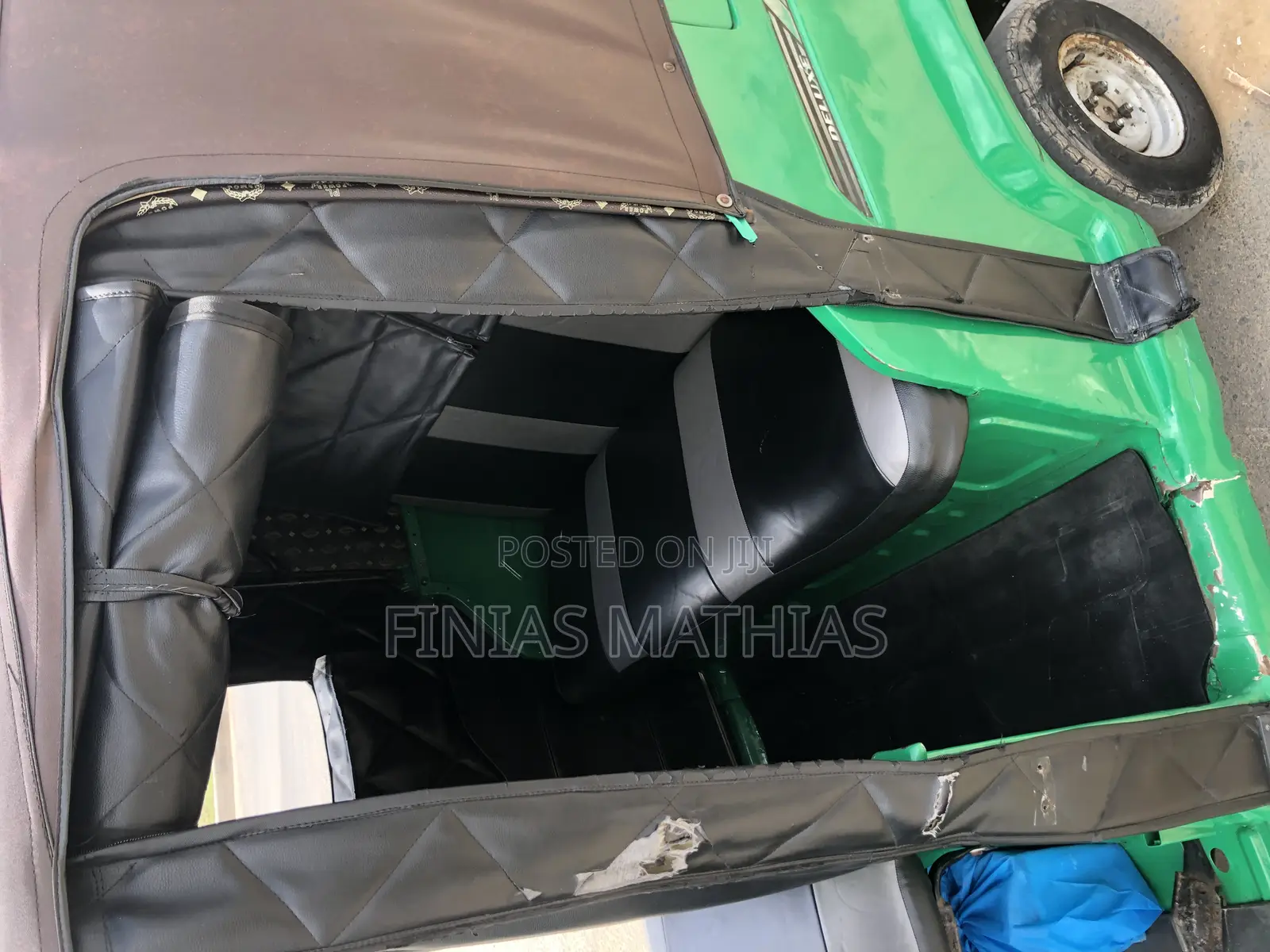 Bajaj Stroke 2019 Green
