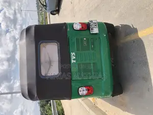 Bajaj Stroke 2019 Green