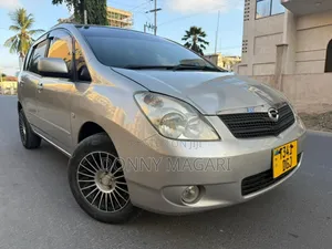 Toyota Corolla Spacio 2004 Silver