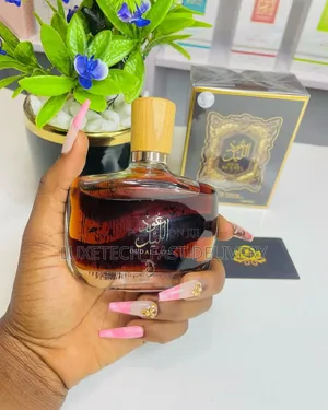 Oud Al Layl Eau De Parfum, a Unisex Woody Oriental Gourmand Fragrance
