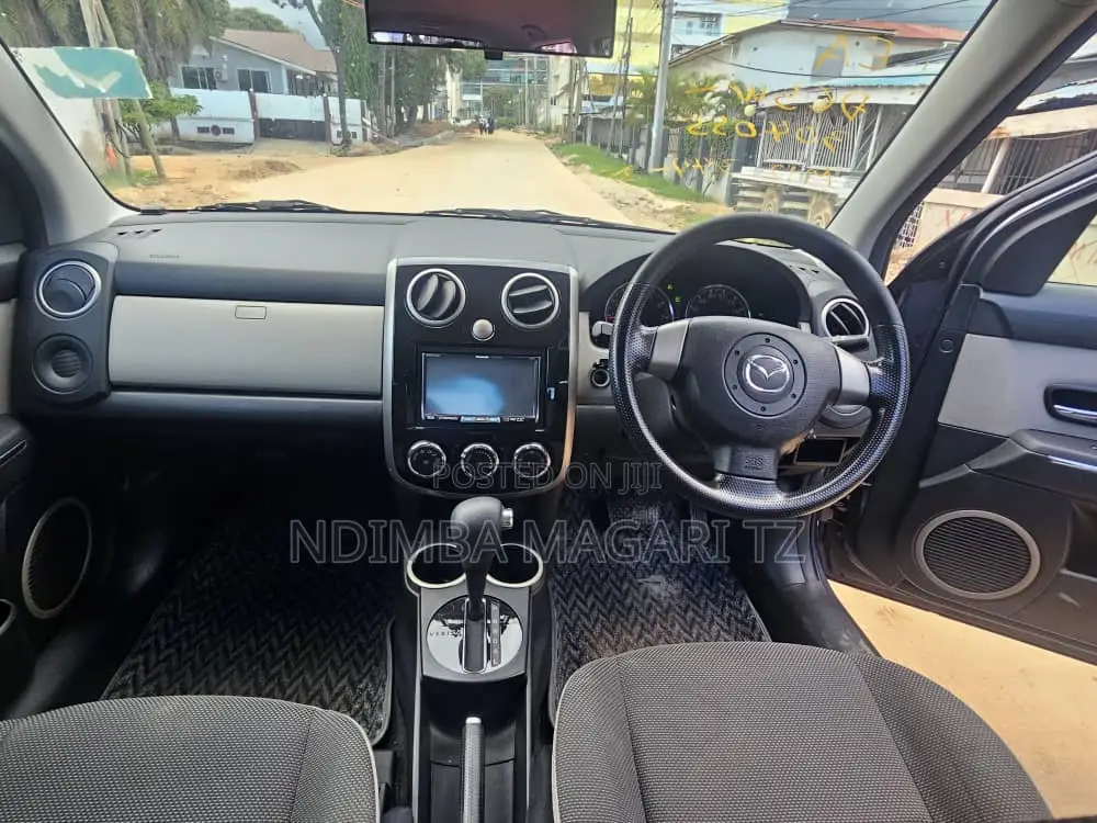 Mazda Verisa 2007 Gray