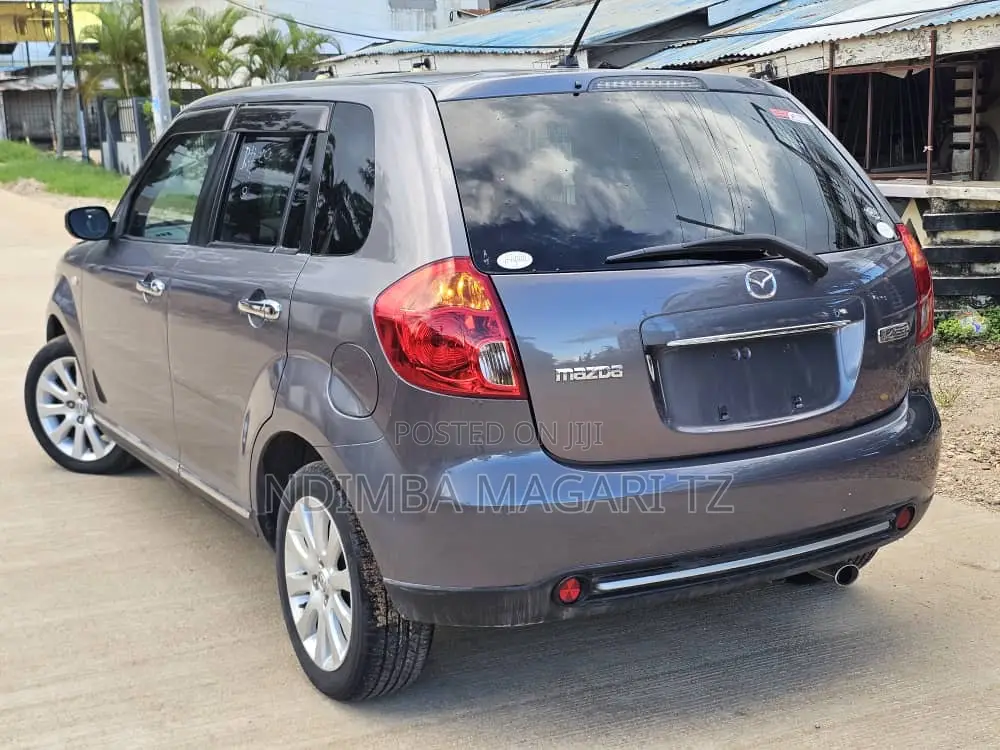 Mazda Verisa 2007 Gray