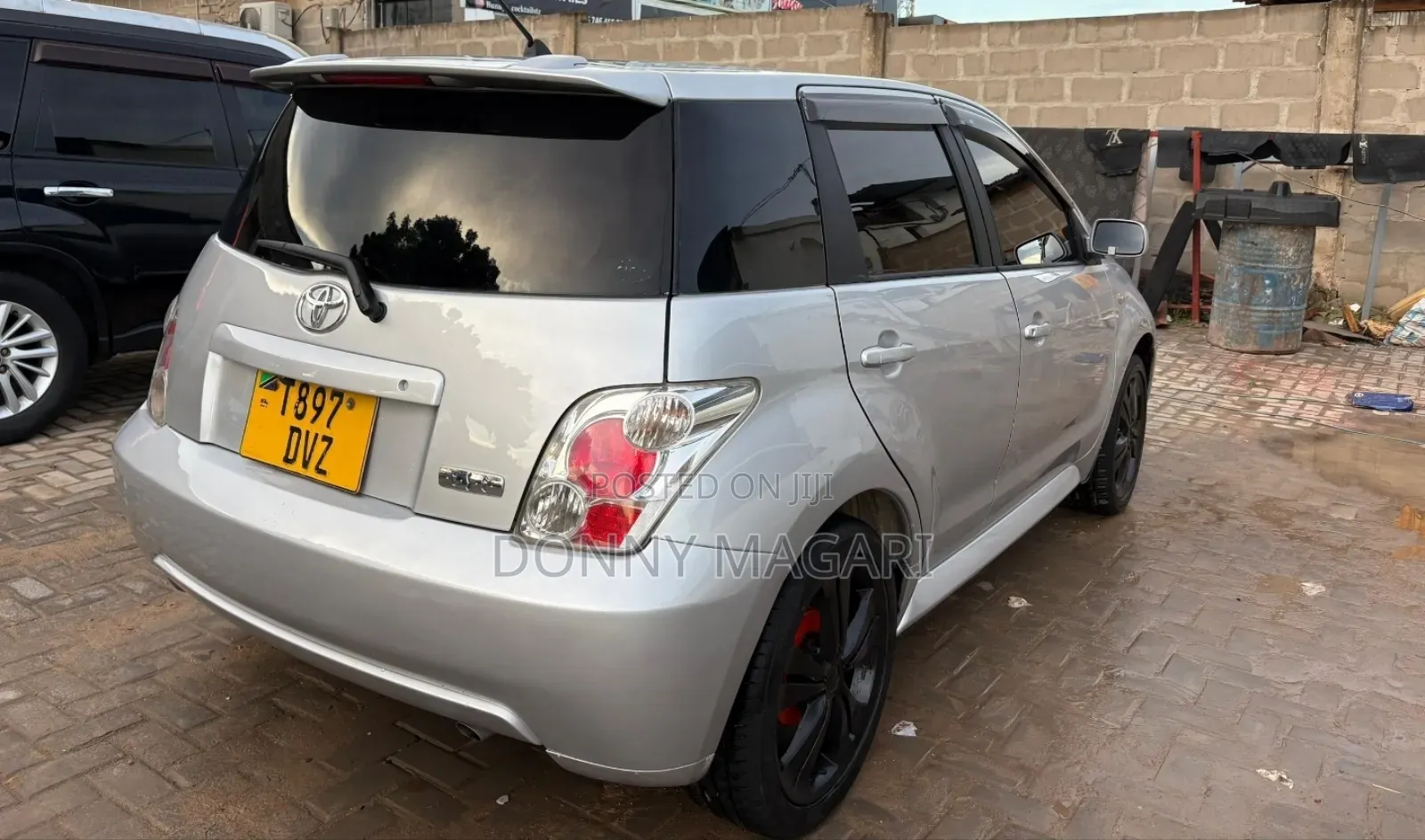 Toyota IST 2005 Silver