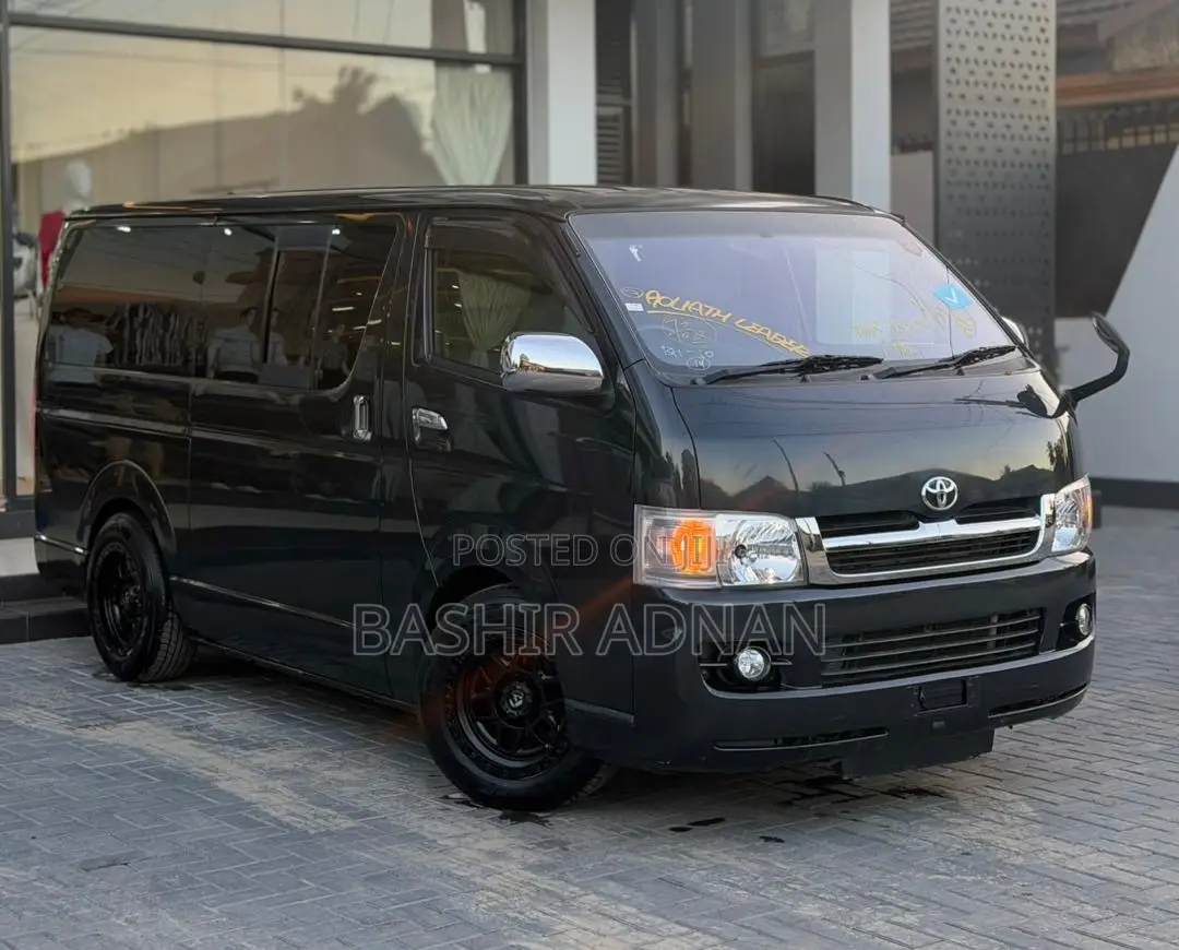 Toyota HiAce 2005 Grey