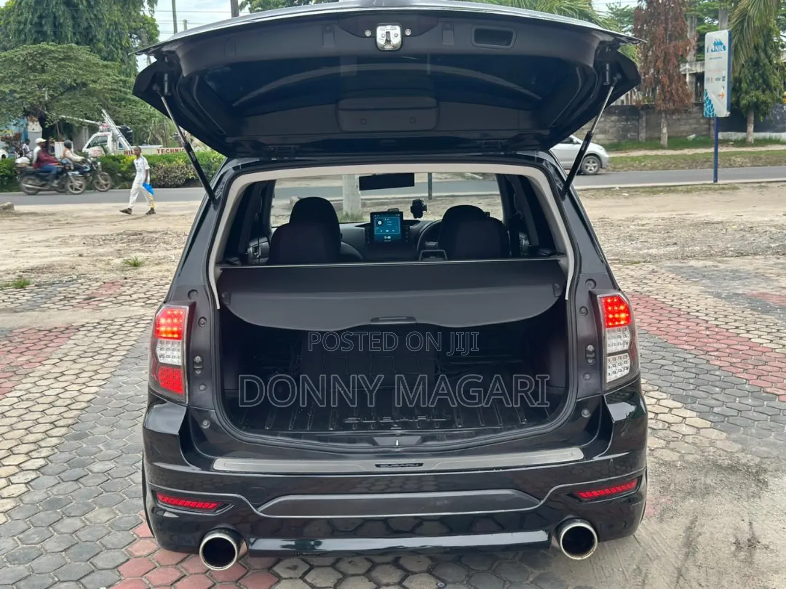 Subaru Forester 2011 Black