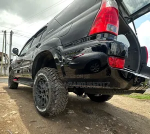 Toyota Hilux Surf 2.7 SSR 2007 Matt Black