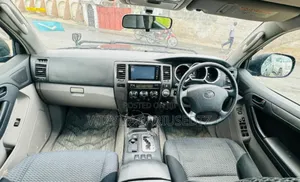 Toyota Hilux Surf 2.7 SSR 2007 Matt Black