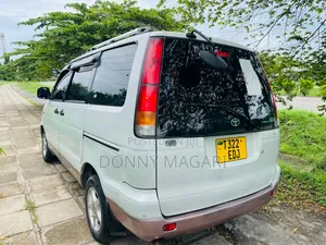 Toyota Noah 2001 White