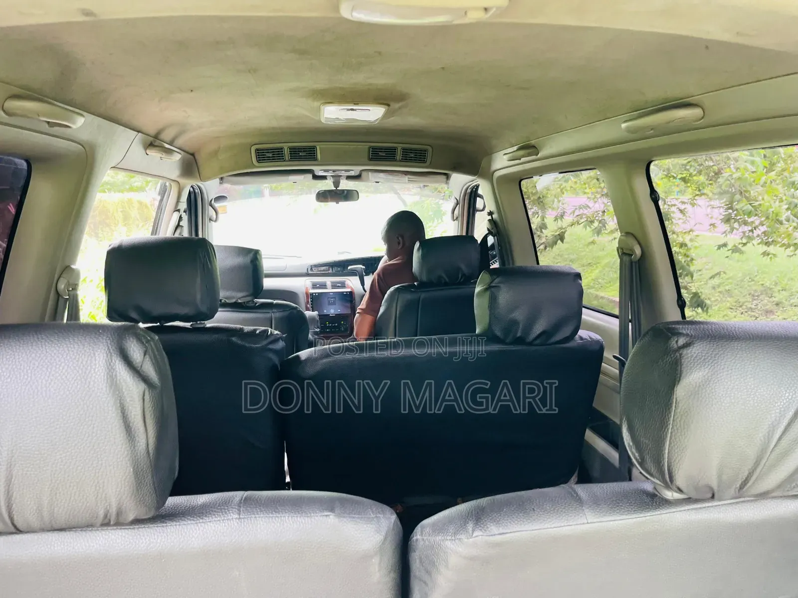 Toyota Noah 2001 White