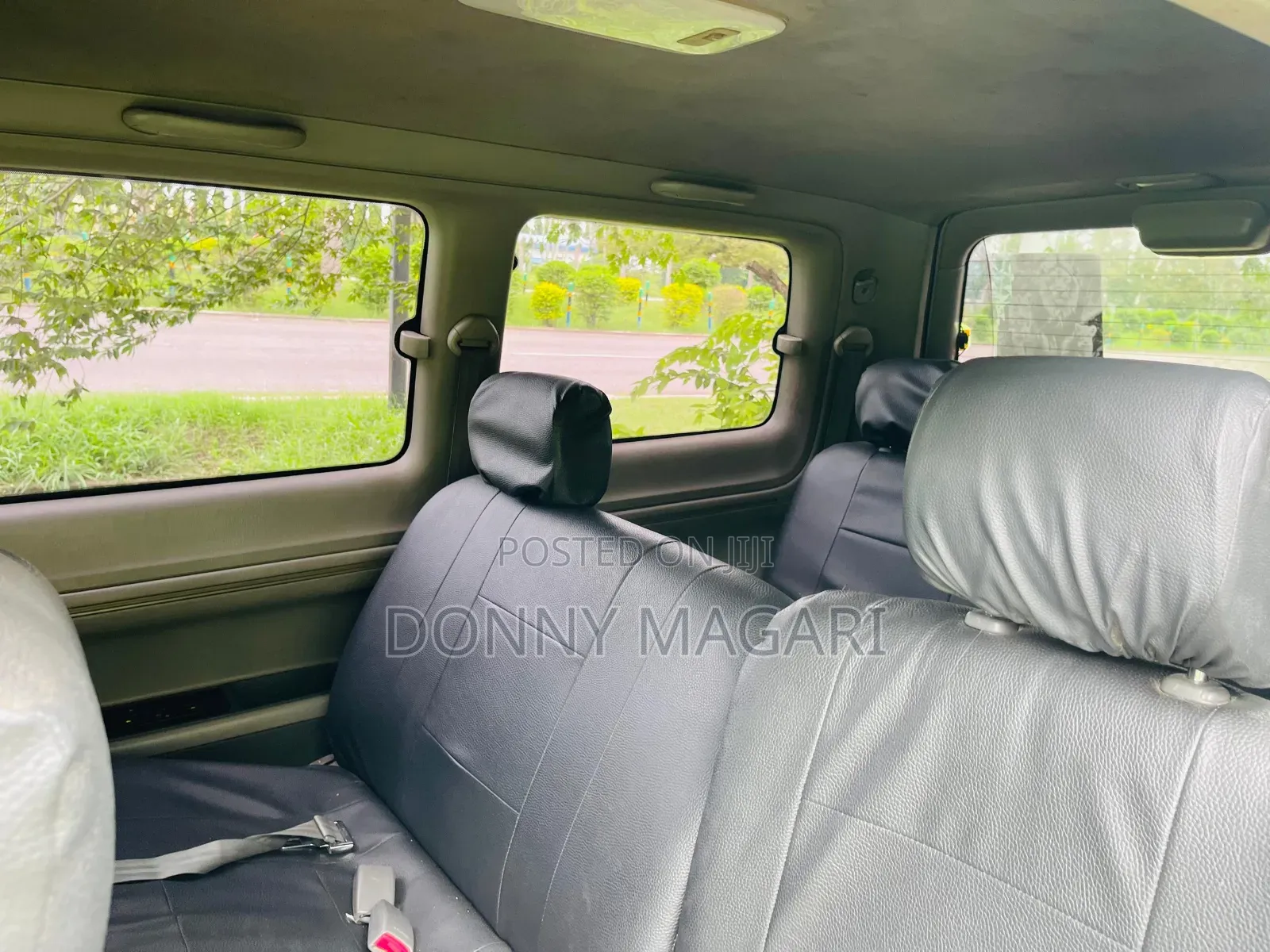 Toyota Noah 2001 White