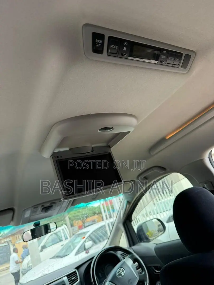Toyota Alphard 2.4 Petrol FWD 2012 Black