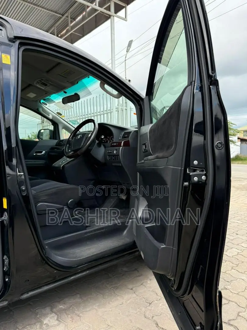 Toyota Alphard 2.4 Petrol FWD 2012 Black