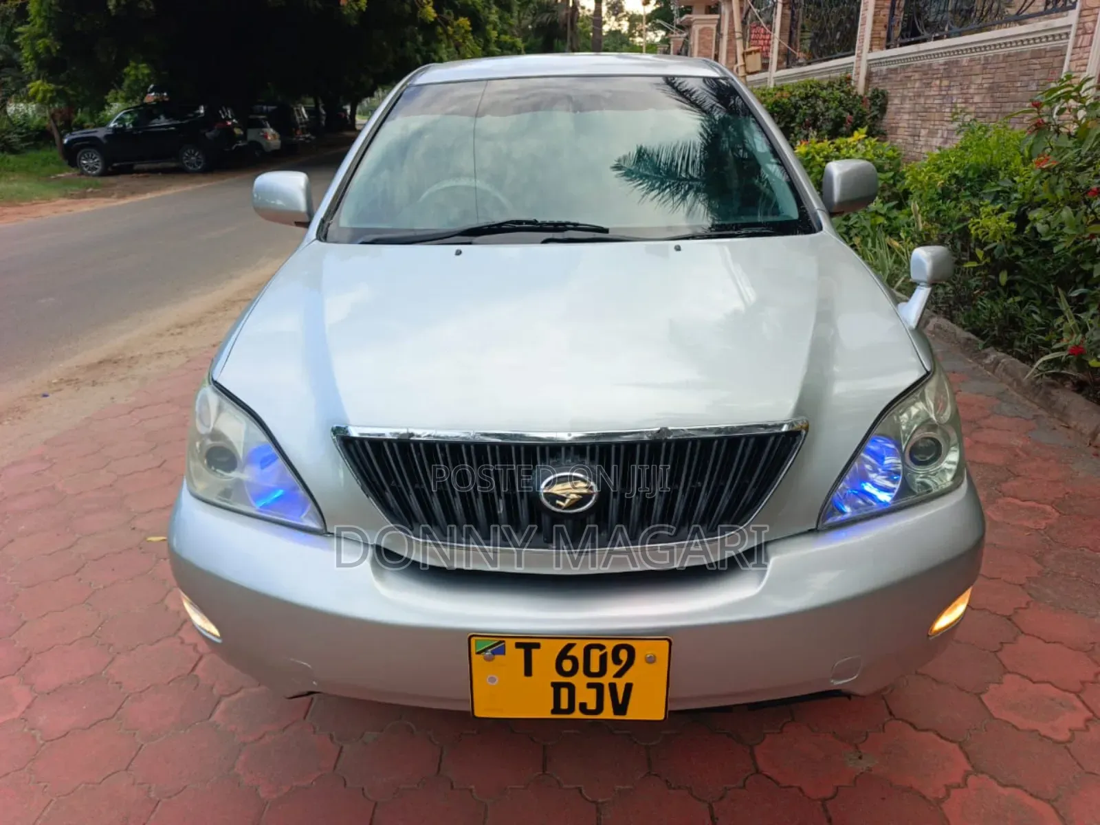 Toyota Harrier 2004 Silver