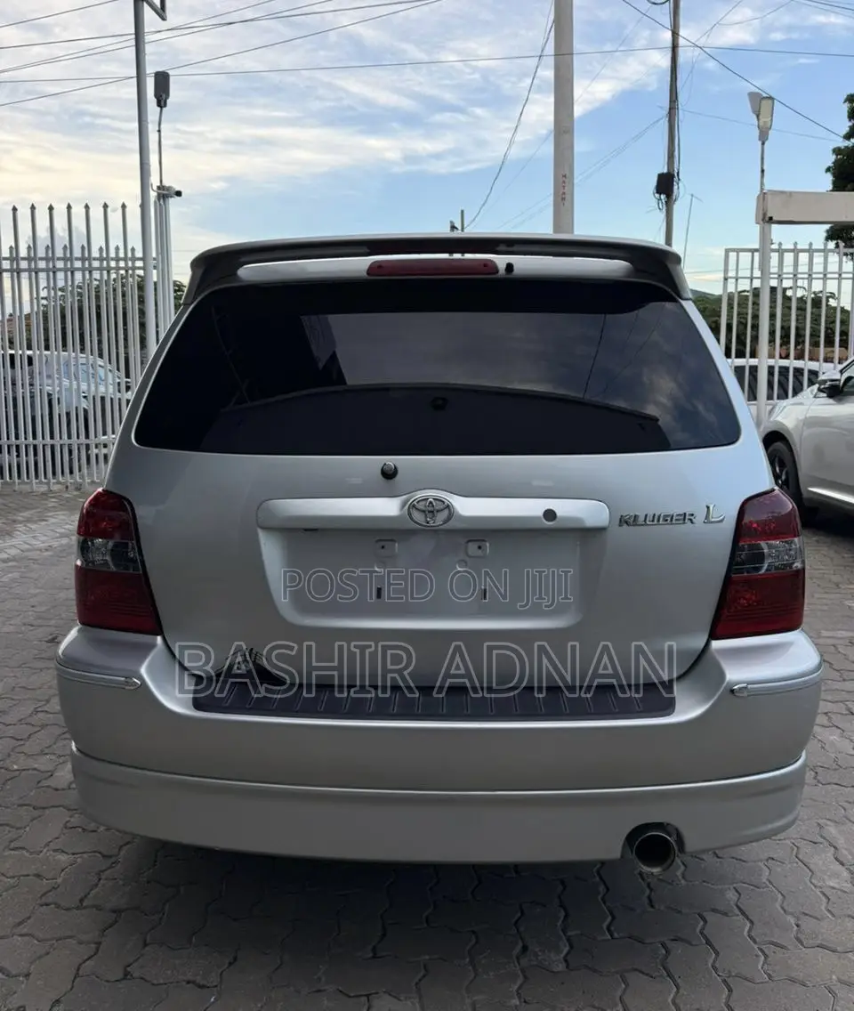 Toyota Kluger 2005 Silver