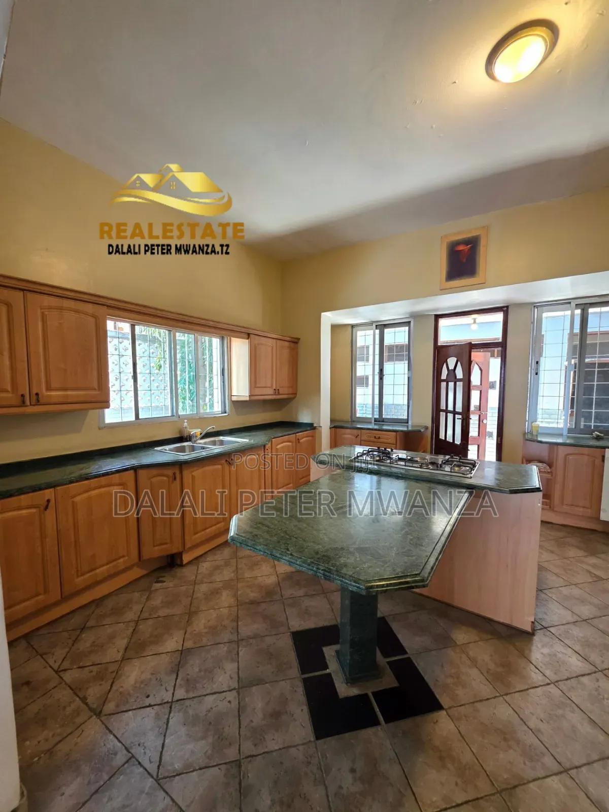 4bdrm House in Town, Ilemela Ward for rent