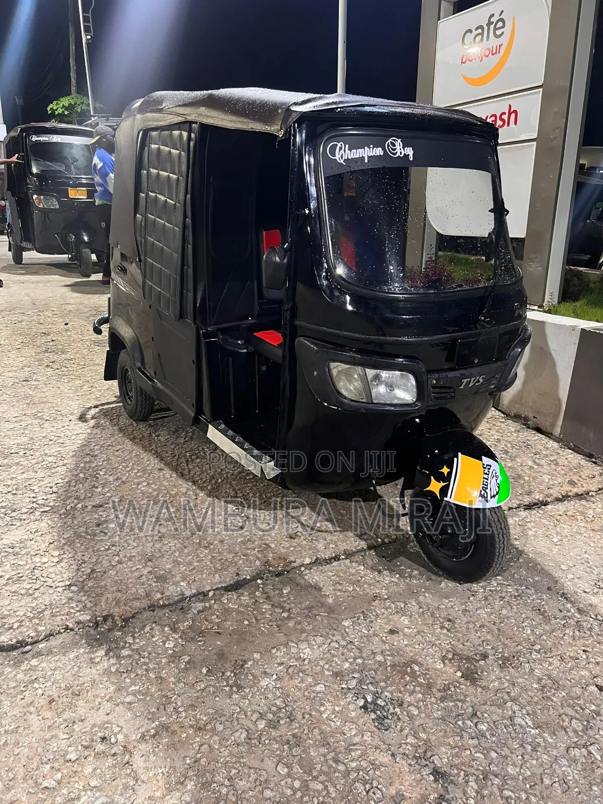New Bajaj Avenger 220 2025 Black