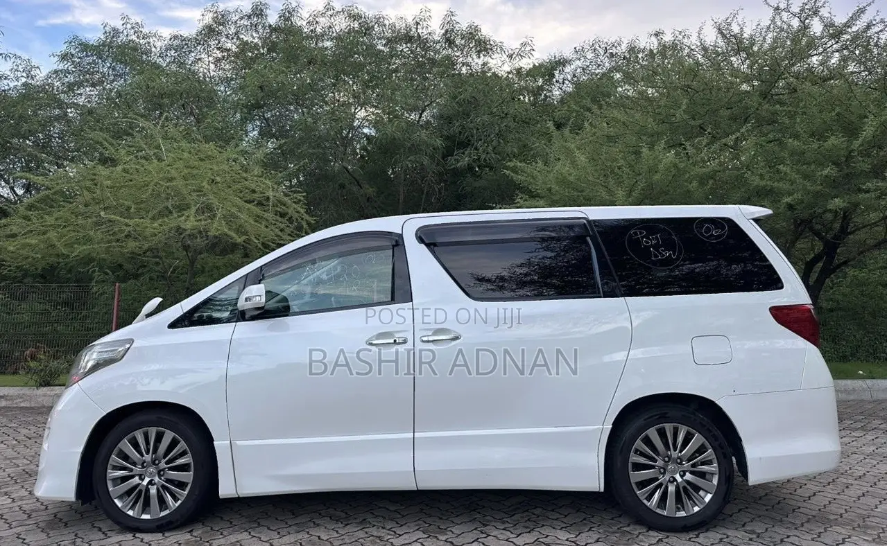 Toyota Alphard 2008 White