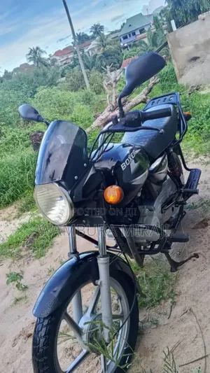 Bajaj Boxer 125 2025 Black