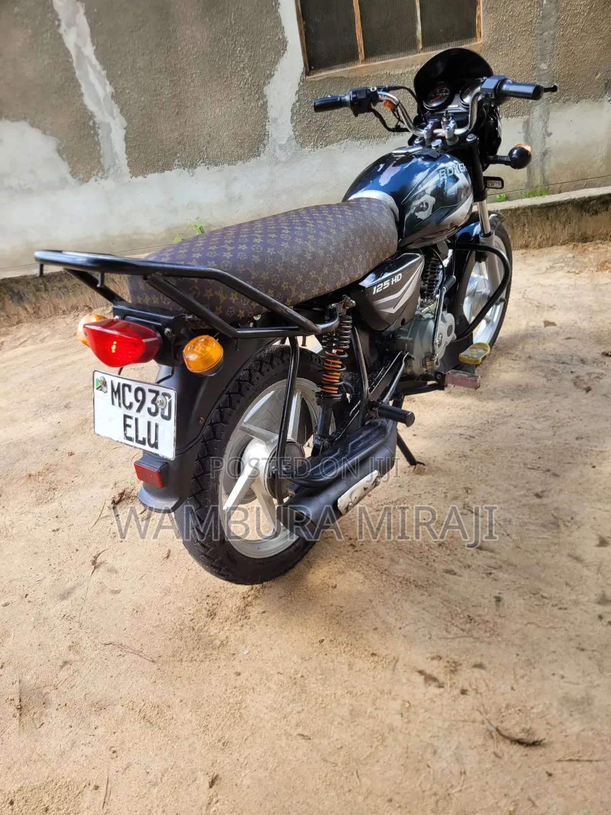 New Bajaj Boxer 125 2025 Black