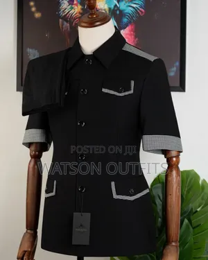 Men's Safari/Kaunda Suits With Delightful Decorations