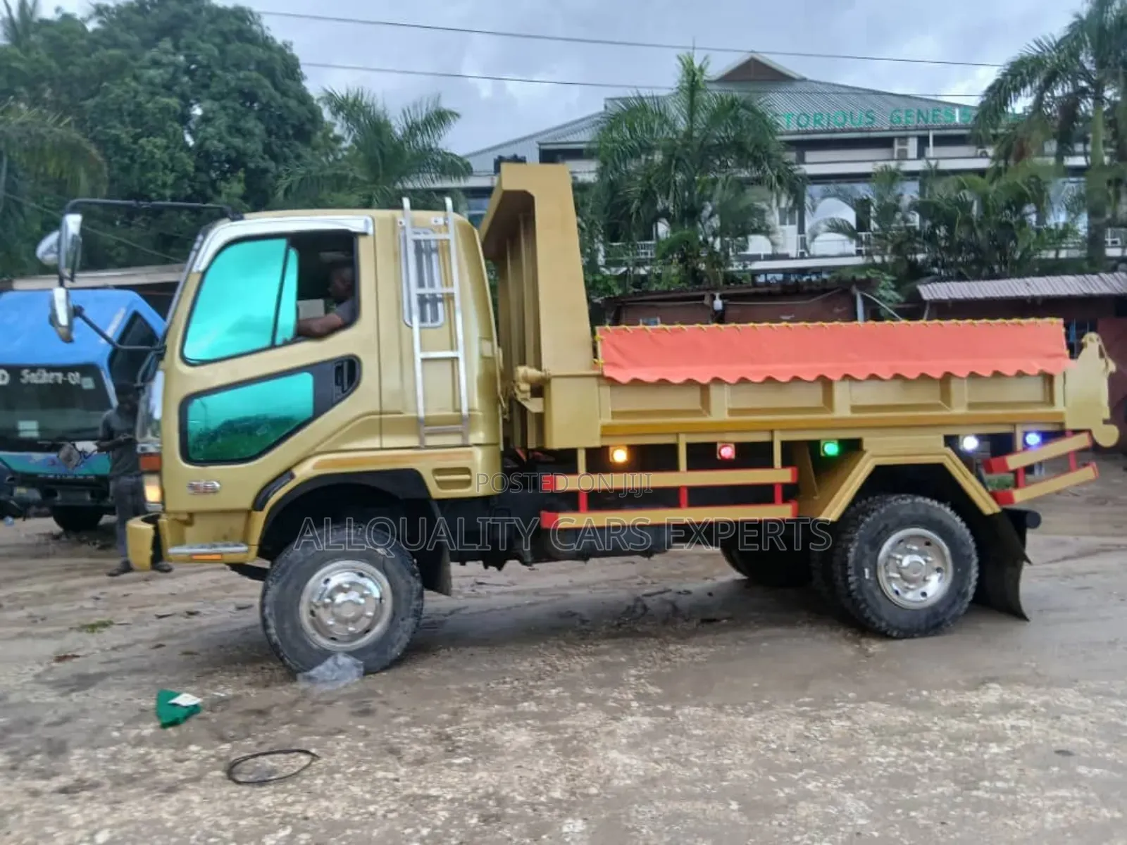 Fuso Tiperr Dump 6d17