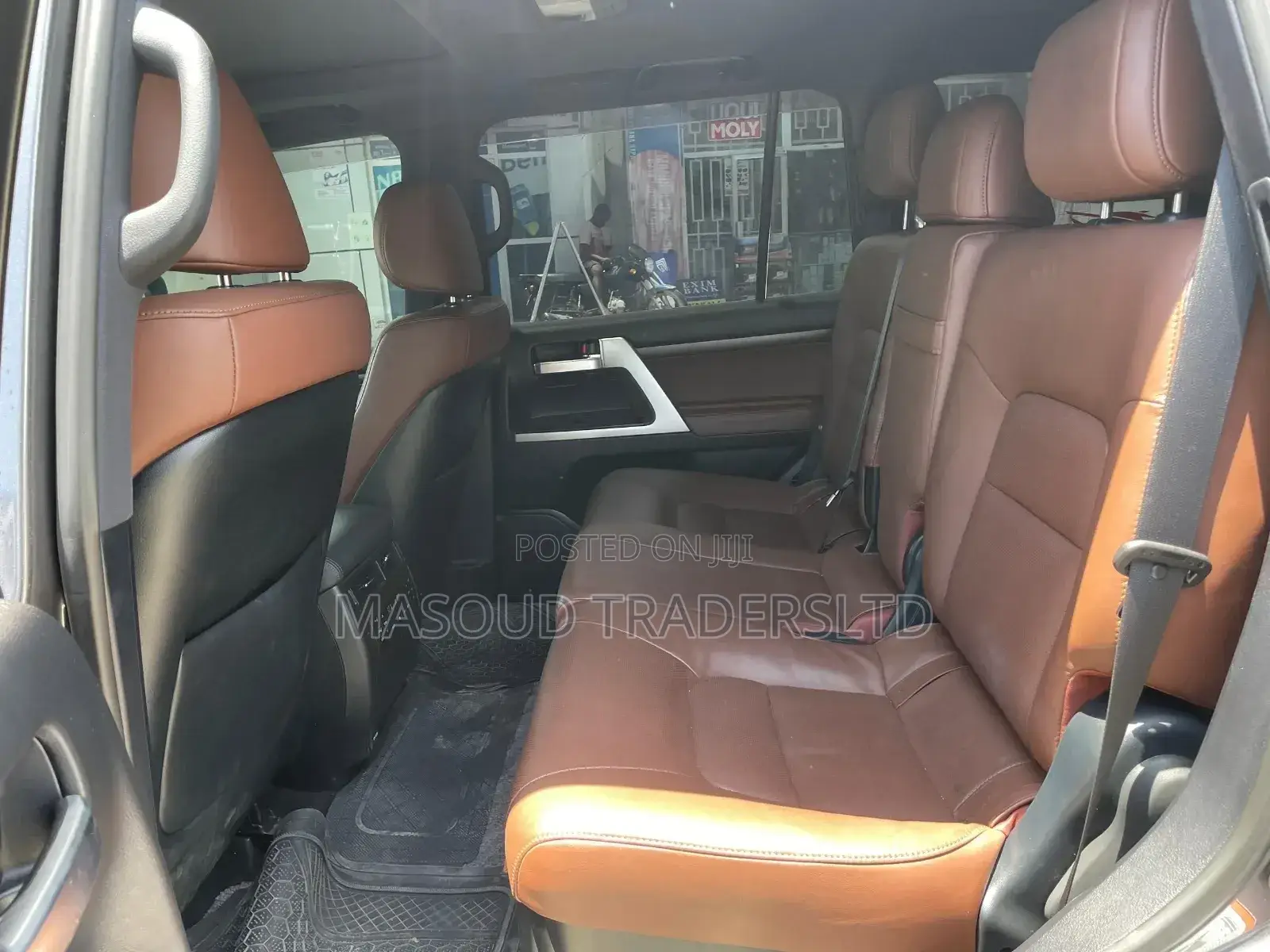 Toyota Land Cruiser 4.6 V8 ZX 2017 Gray