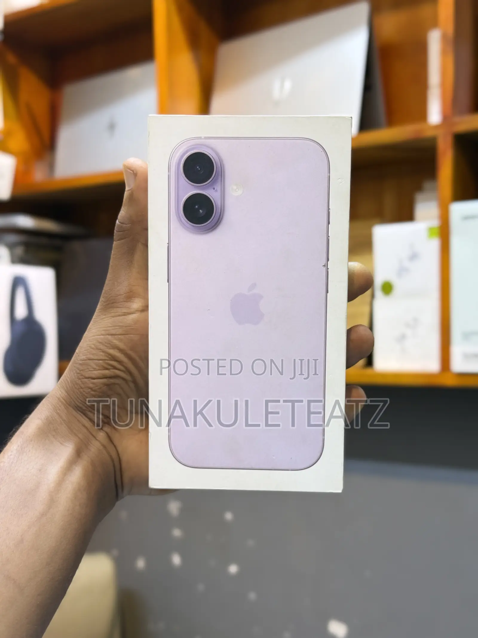 New Apple iPhone 17 256 GB Purple