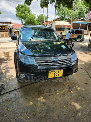 Subaru Forester 2010 Black