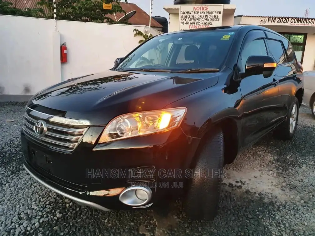 Toyota Vanguard 2010 Black