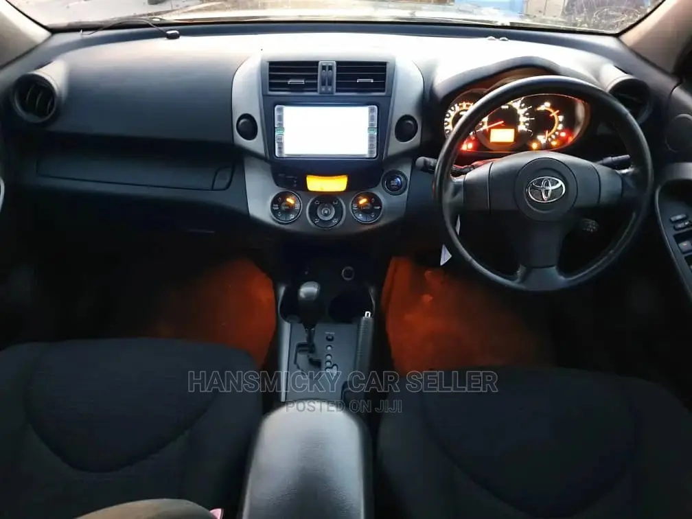 Toyota Vanguard 2010 Black