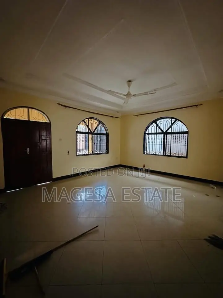 3bdrm House in Tabata for rent