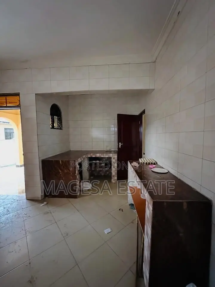 3bdrm House in Tabata for rent