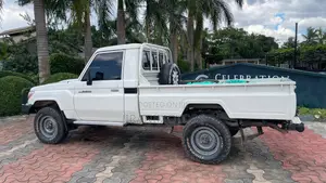 Toyota Land Cruiser 79 Series 2002 White