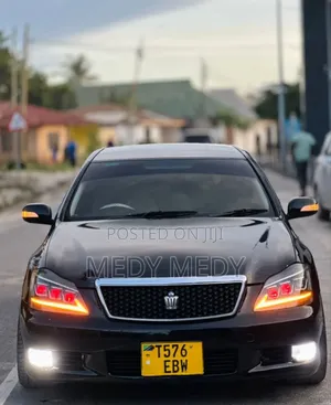 Toyota Crown 2006 Black