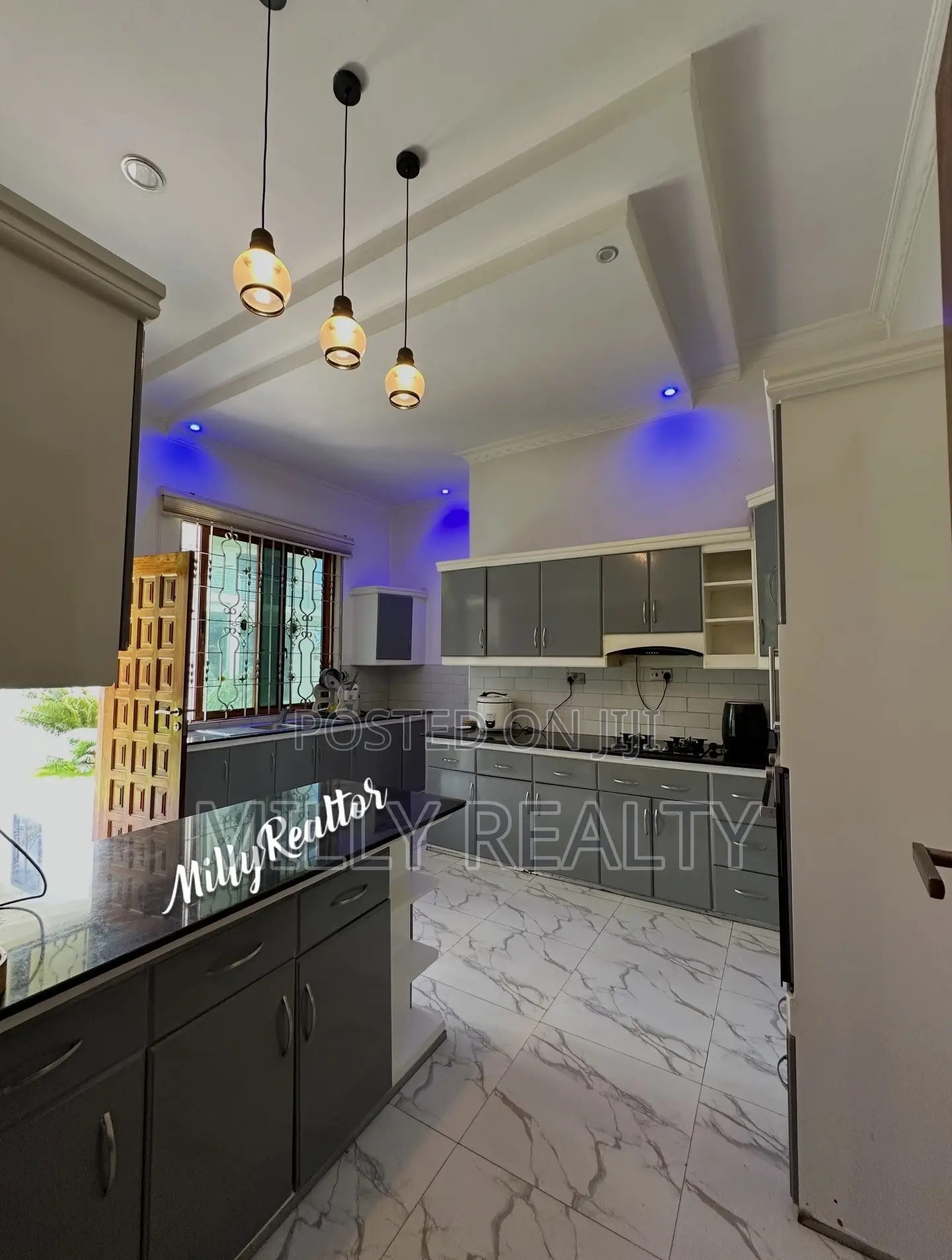 Furnished 5bdrm Villa in Mbezi Beach Rainbow for rent