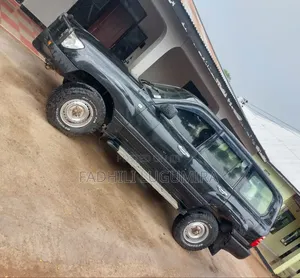 Toyota Land Cruiser 2004 Black