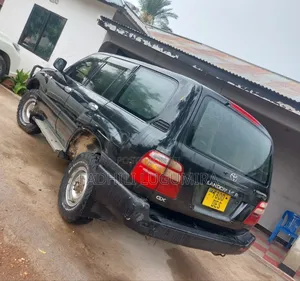 Toyota Land Cruiser 2004 Black