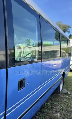 Toyota Coaster 2004 Blue