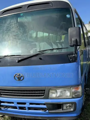 Toyota Coaster 2004 Blue