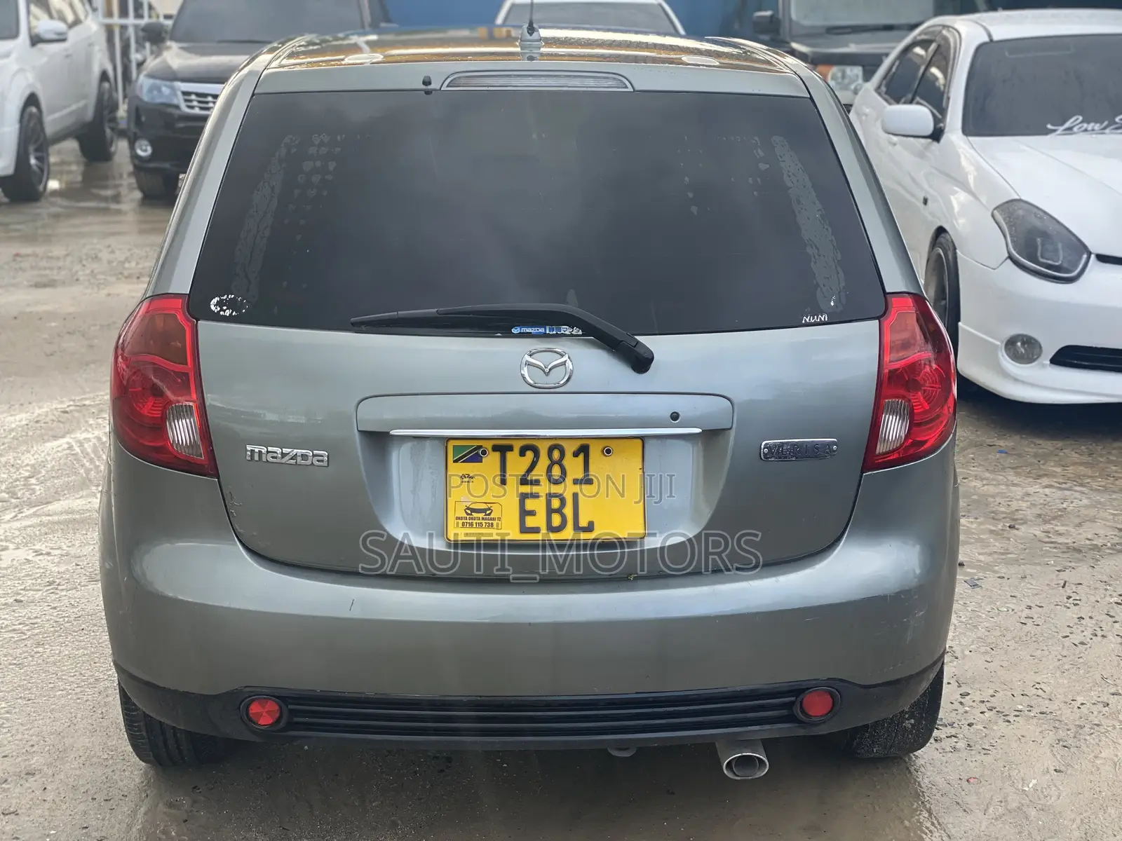 Mazda Verisa 2009 Gray