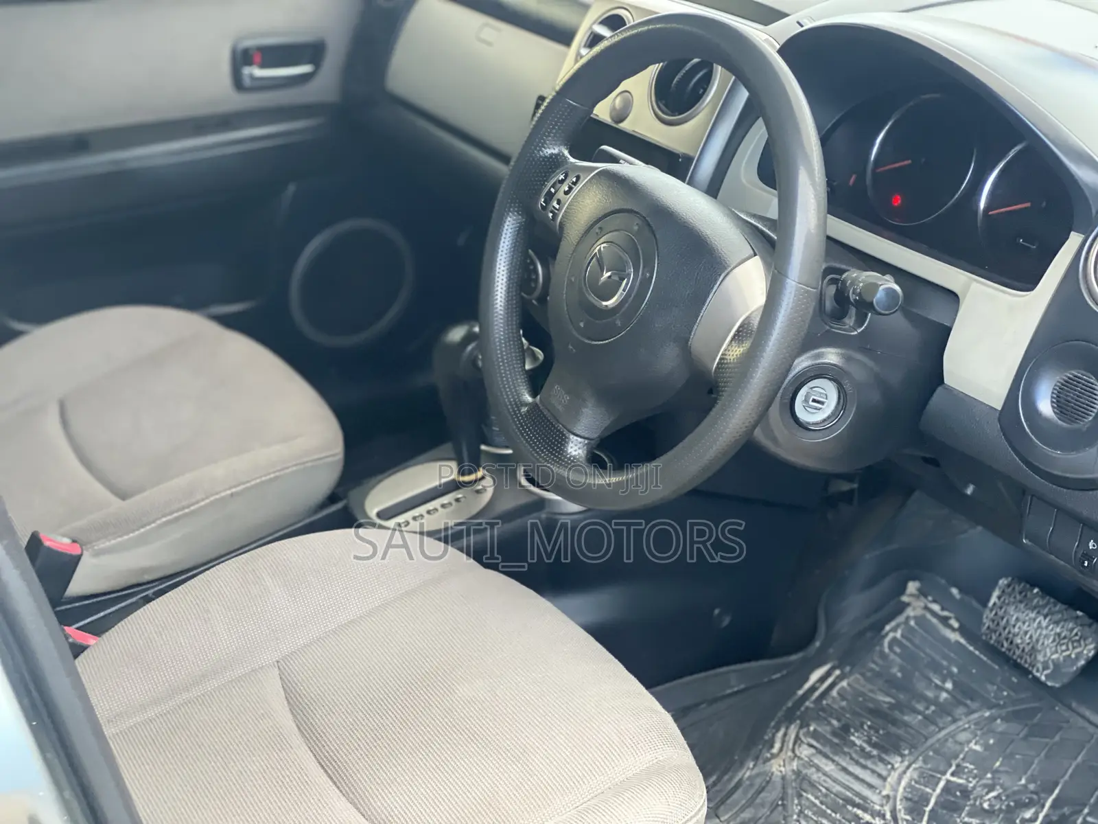 Mazda Verisa 2009 Gray