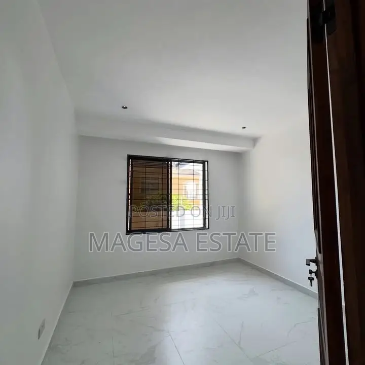 4bdrm Apartment in Salasala, Mikocheni for rent