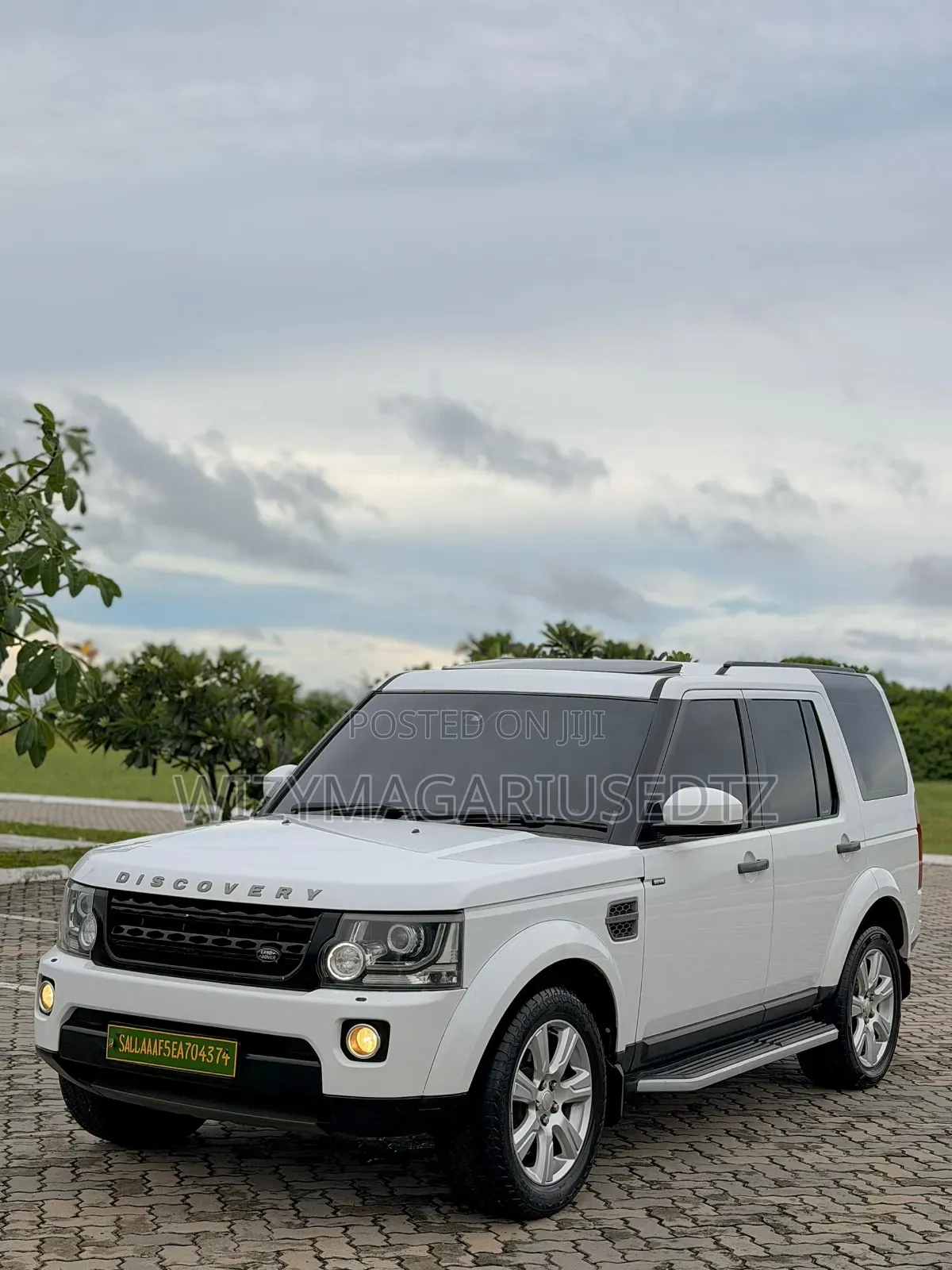 Land Rover Discovery 2014 Burgundy