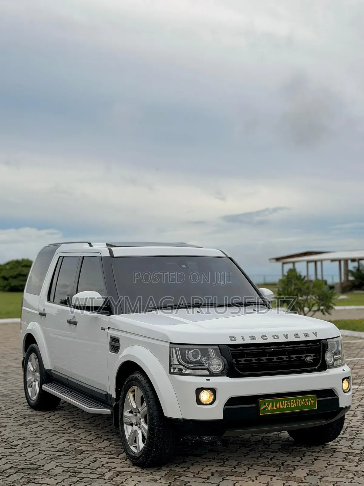 Land Rover Discovery 2014 Burgundy