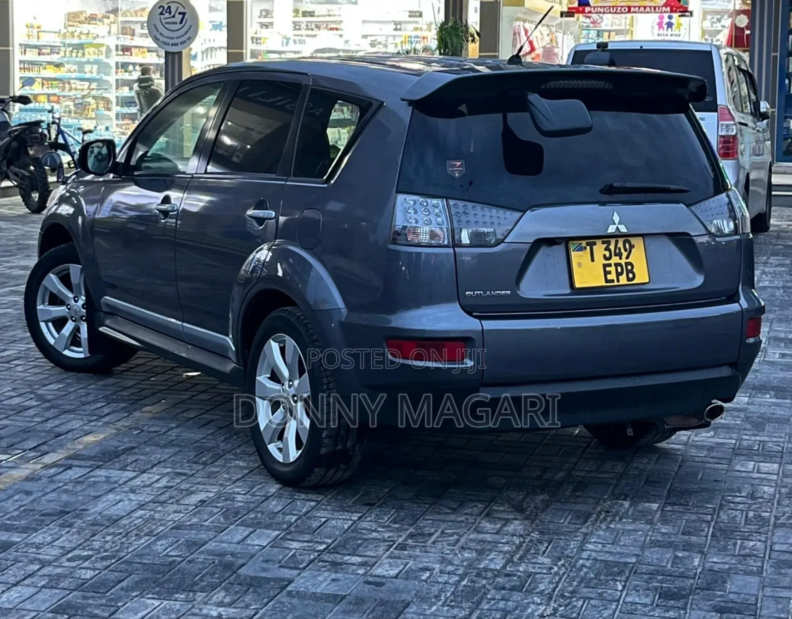 Mitsubishi Outlander 2010 Gray