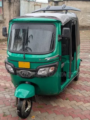 TVS King Deluxe Plus iTouch Start 2025 Green