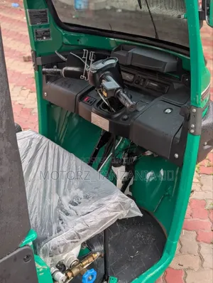 TVS King Deluxe Plus iTouch Start 2025 Green